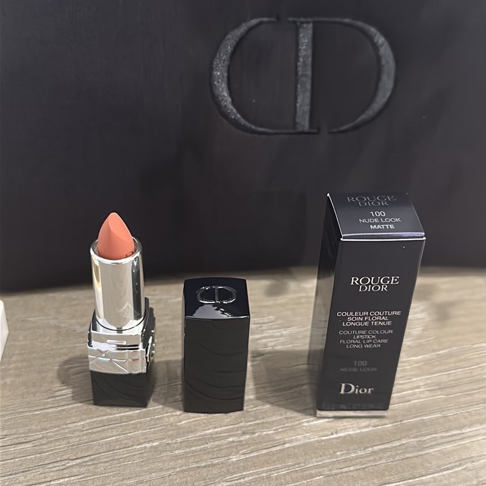 Christian Dior cosmetics bag, lipstick and perfumee - Picture 5 of 10